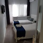 Victoria Hotel