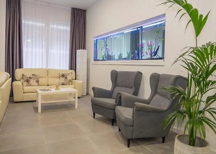 Victoria 3* 료렛 드 마르