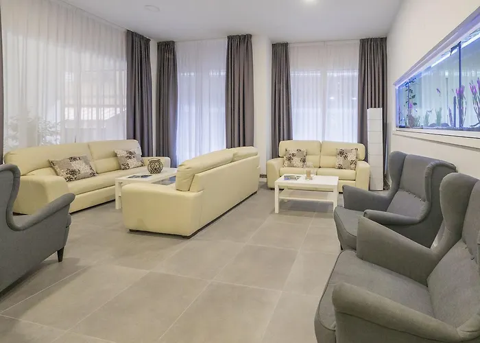 Victoria 3* Λορέτ Ντε Μαρ